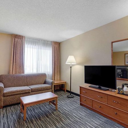 Quality Inn & Suites Wellington - Fort Collins Exterior foto